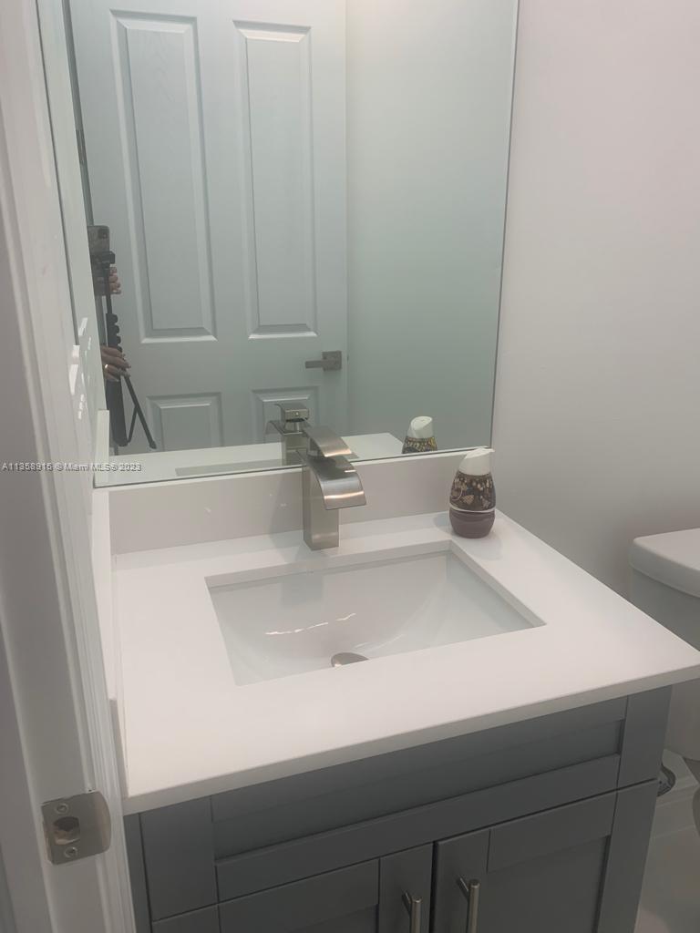 Listing Photo 10