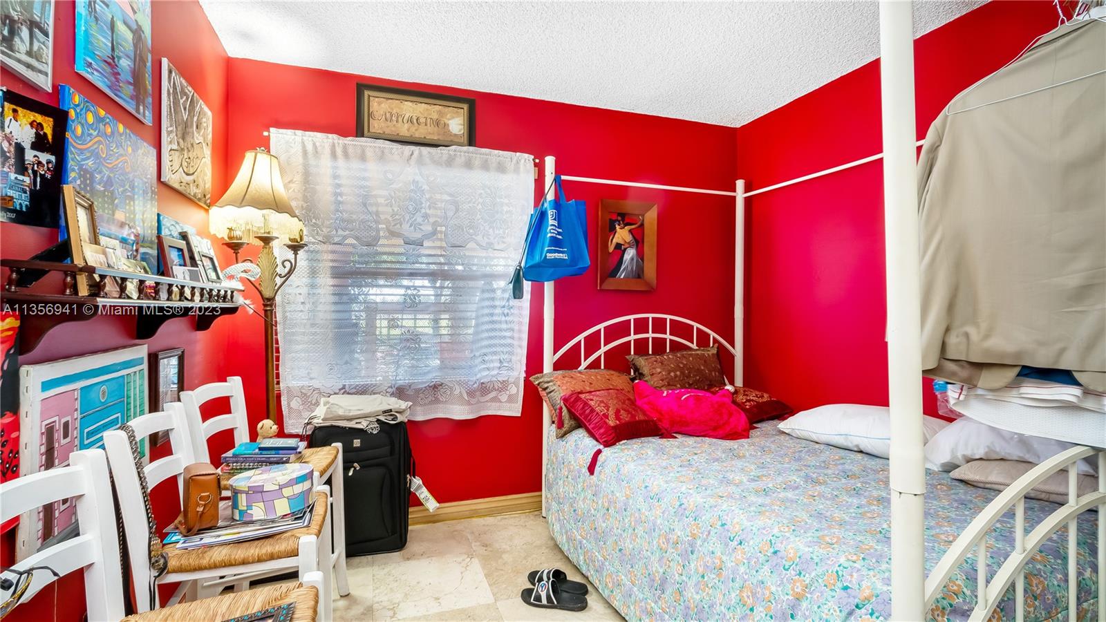Listing Photo 10