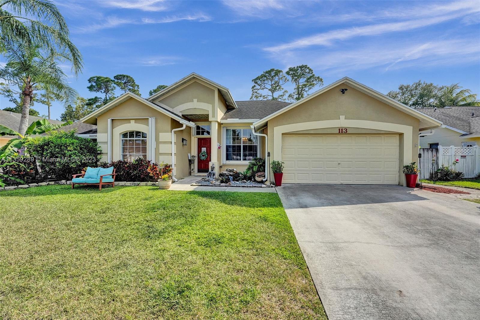 113 Spanish Pine Ter, Royal Palm Beach, FL 33411
