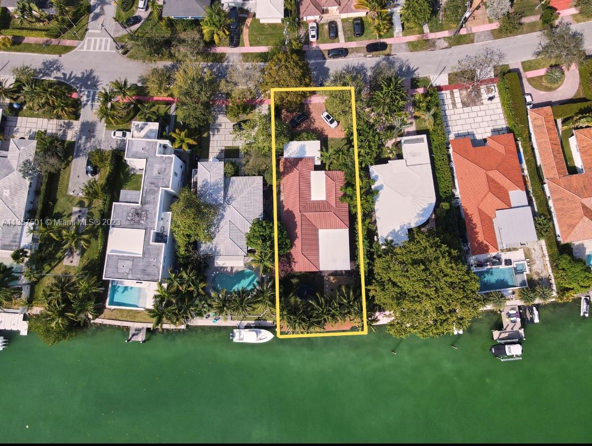 550 S Shore Dr, Miami Beach, FL 33141