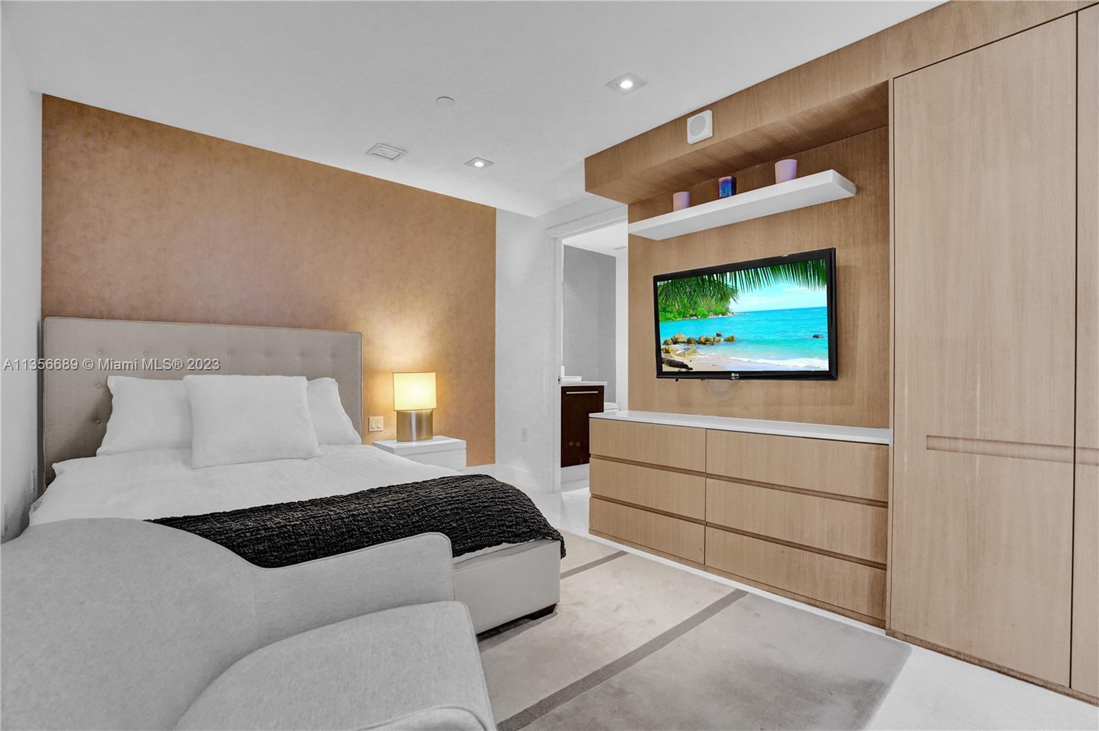 Listing Photo 18