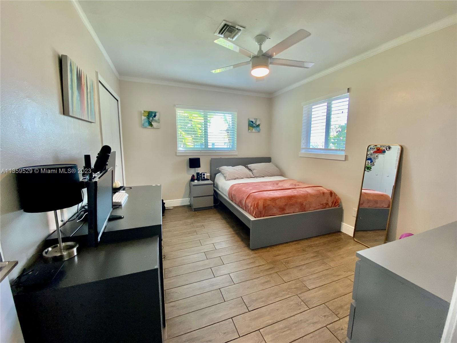 Listing Photo 16