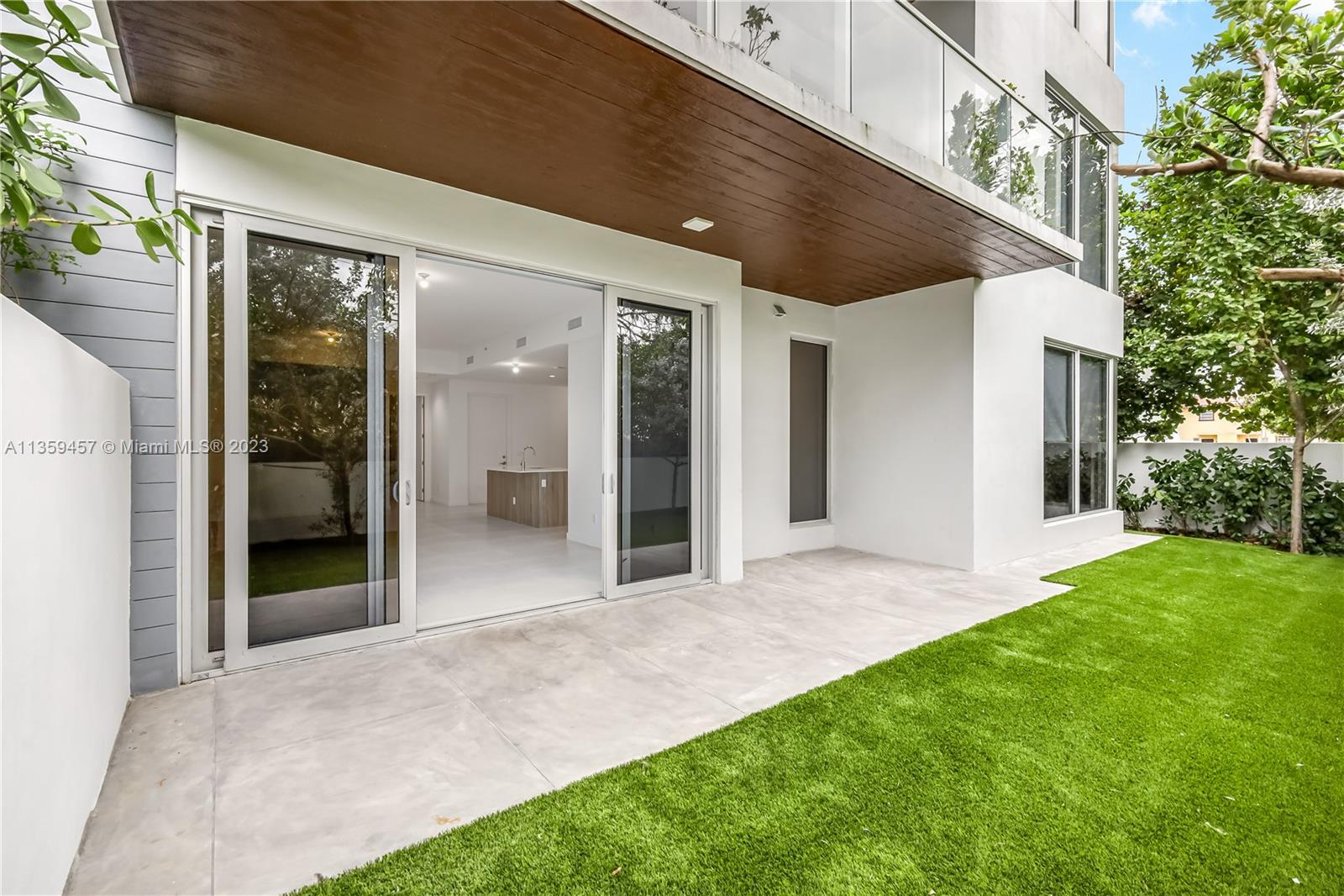 545 SW 11th St #108 For Sale A11359457, FL