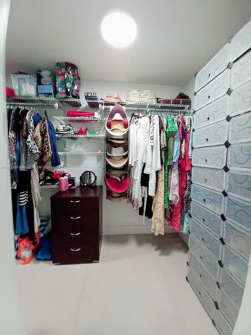 Listing Photo 14