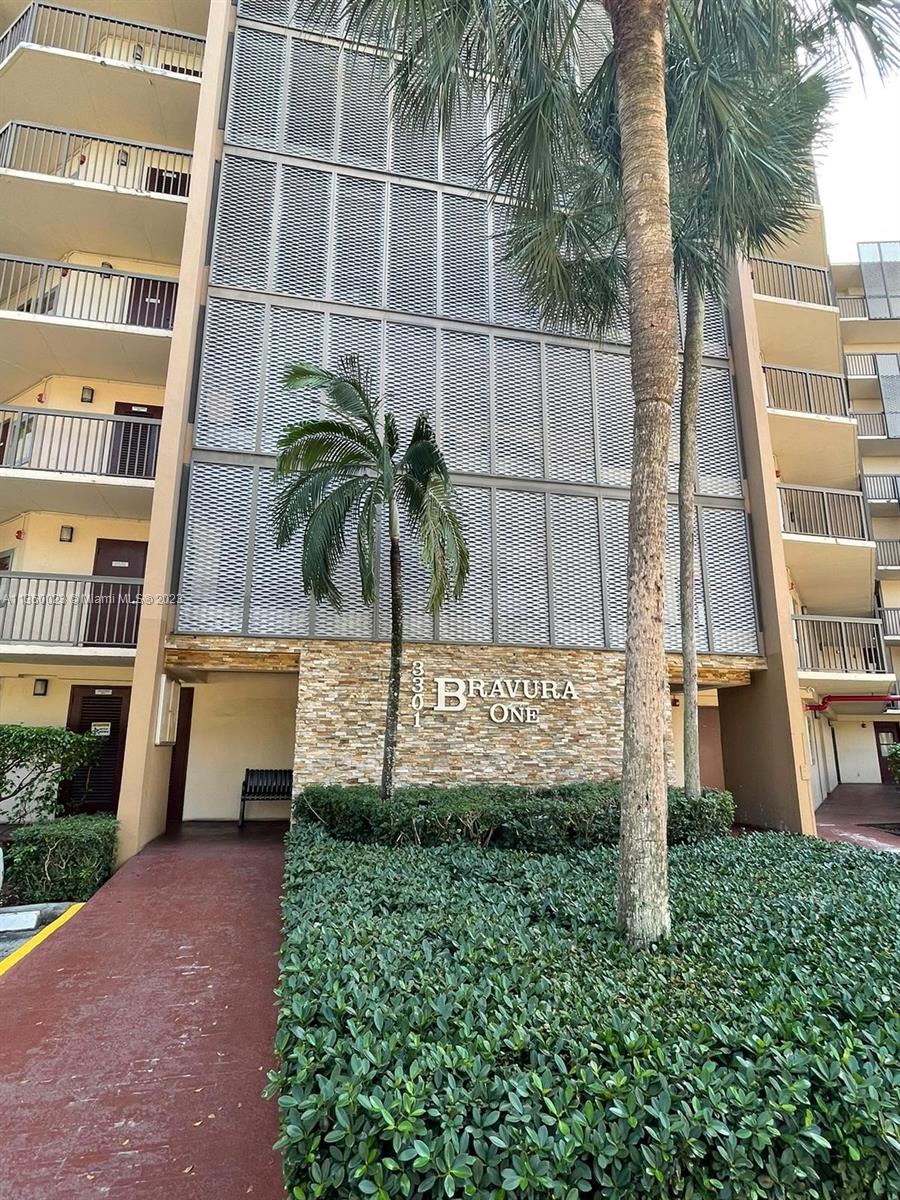 3301 N Country Club Dr 401, Aventura, FL 33180