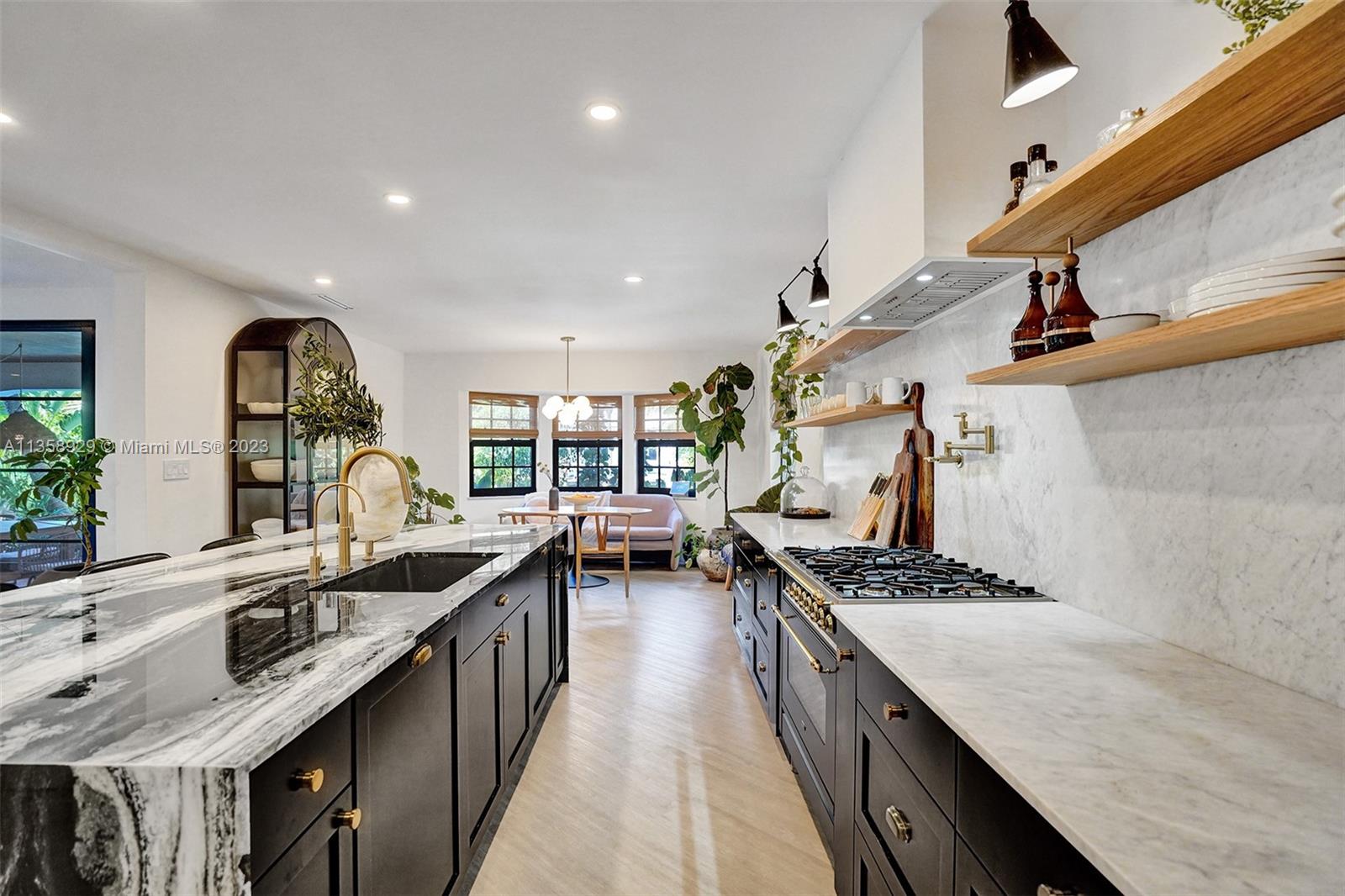 Kitchen dining area