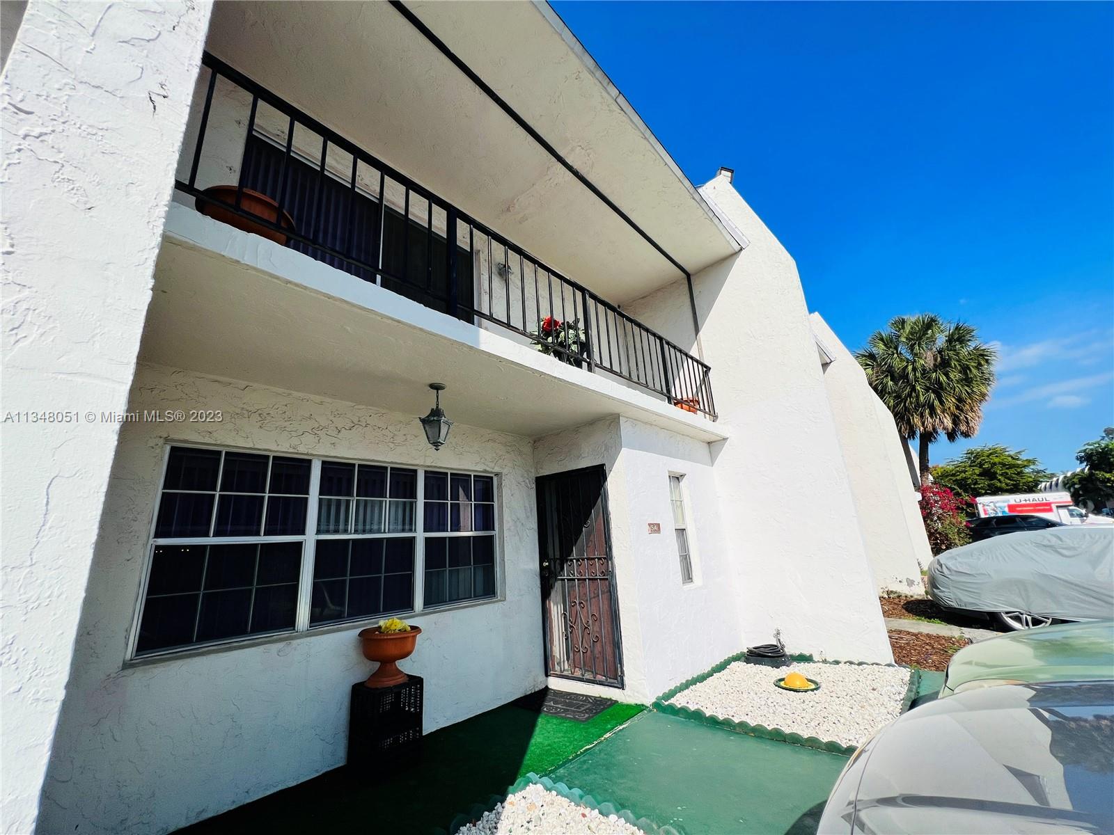 15141 NE 6th Ave 4, Miami, FL 33162