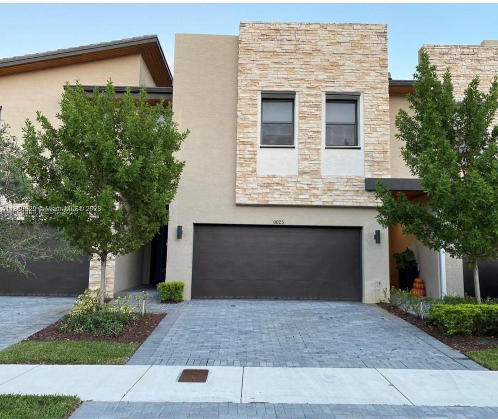 8025 NW 105th Ct 8025, Doral, FL 33178