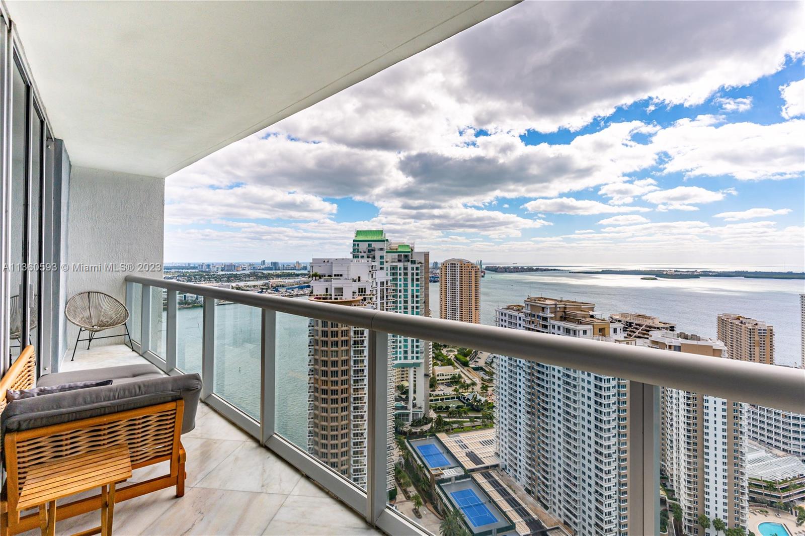 475 Brickell Ave 4007, Miami, FL 33131