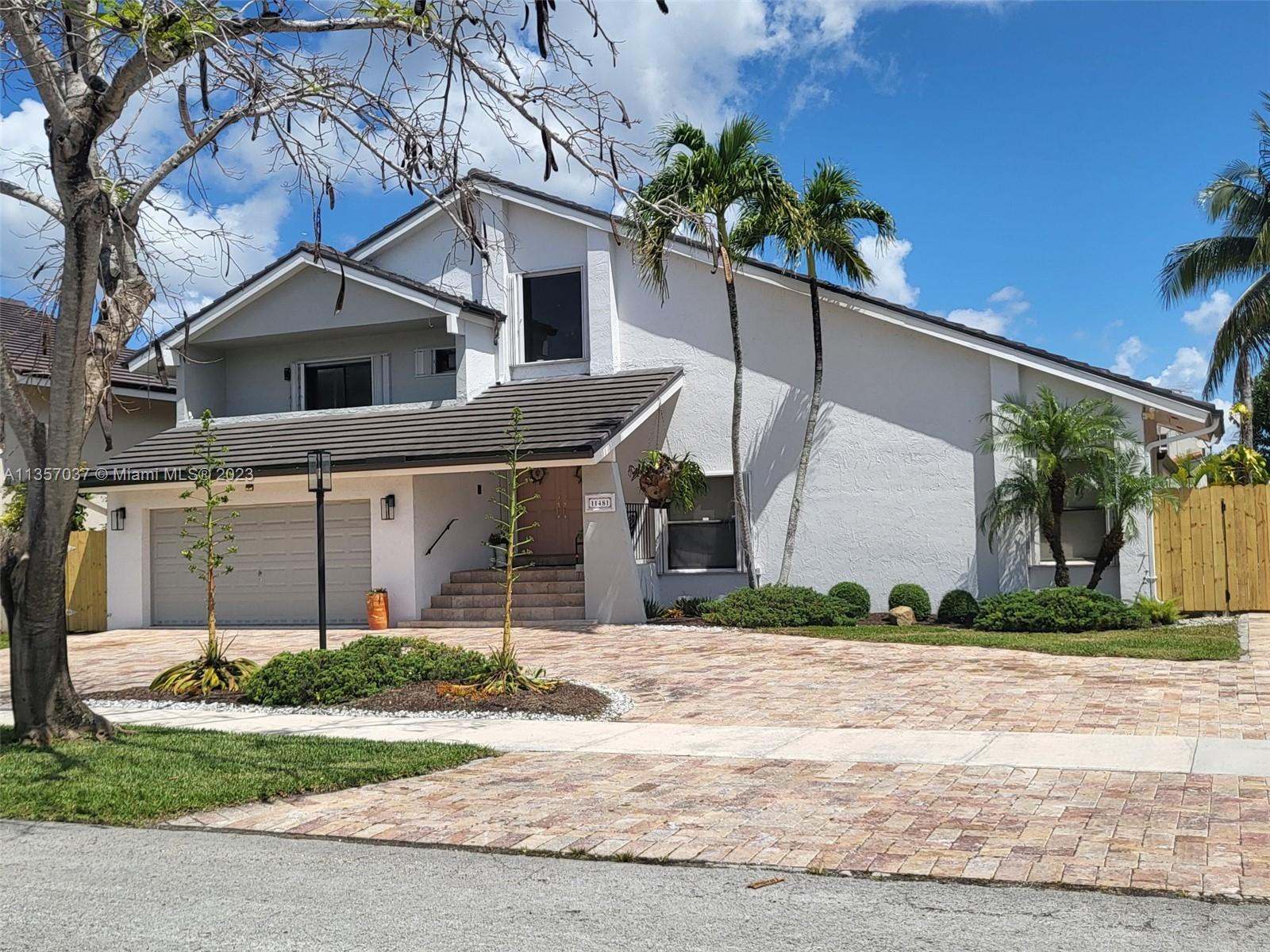 11481 SW 102nd St  For Sale A11357037, FL