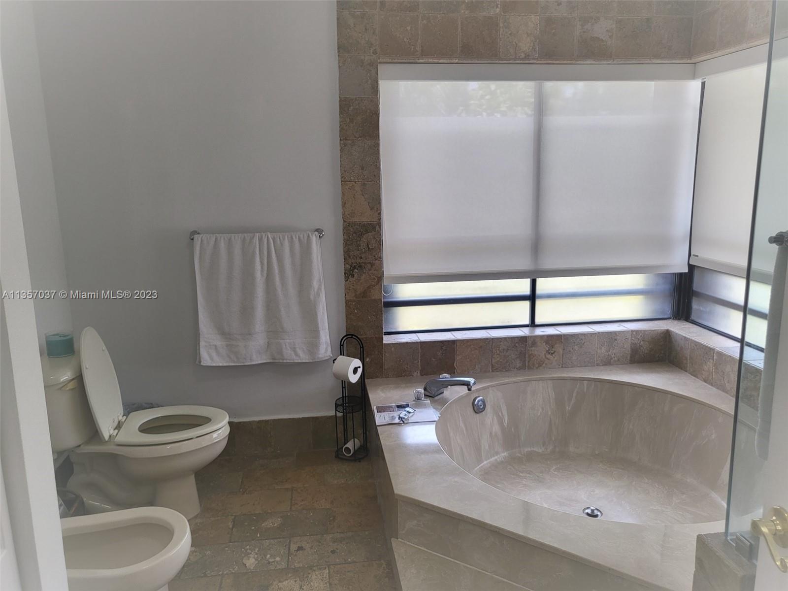 Listing Photo 29