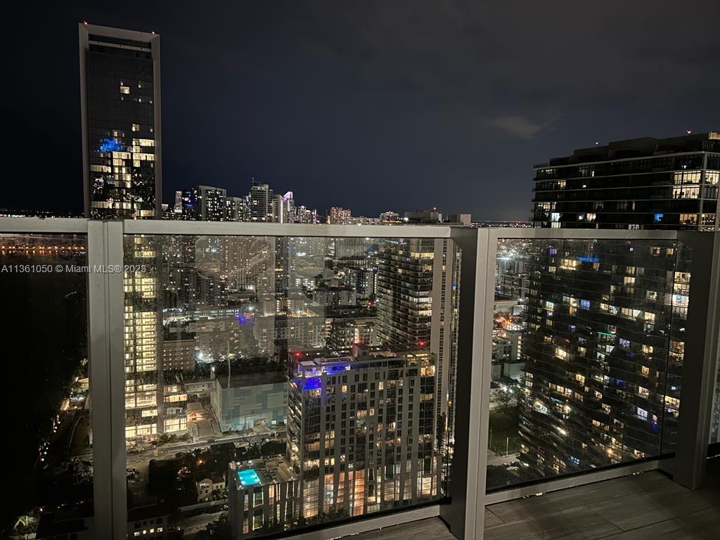 AMAZING 1 BED/2 BATH UNIT WITH PRIVATE ELEVATOR ON THE 37th FLOOR IN THE PRESTIGIOUS BISCAYNE BEACH CONDO. THE INTERIOR OF THE BUILDING WAS DESIGNED BY CELEBRITY DESIGNER THOM FILICIA. THE UNIT FEATURES BREATHTAKING BAY VIEWS, A FUNCTIONAL FLOOR PLAN, A LARGE BALCONY, AND TOP-OF-THE-LINE MIELE KITCHEN APPLIANCES, UPGRADES INCLUDE AN ITALIAN-DESIGNED KITCHEN ISLAND AND PREMIUM FENIXA SURFACES. AMENITIES INCLUDE 2 TENNIS COURTS, 2 SWIMMING POOLS, CABANAS, A PRIVATE BEACH CLUB, A BASKETBALL COURT, A DOG AREA, STATE OF THE ART SPA & GYM, 24 HRS CONCIERGE, GARAGE PARKING PLUS VALET. MINUTES AWAY FROM MIAMI BEACH, WYNWOOD, MIDTOWN, THE DESIGN DISTRICT, BRICKELL/DOWNTOWN, READY TO MOVE IN! FURNISHINGS ARE NEGOTIABLE.