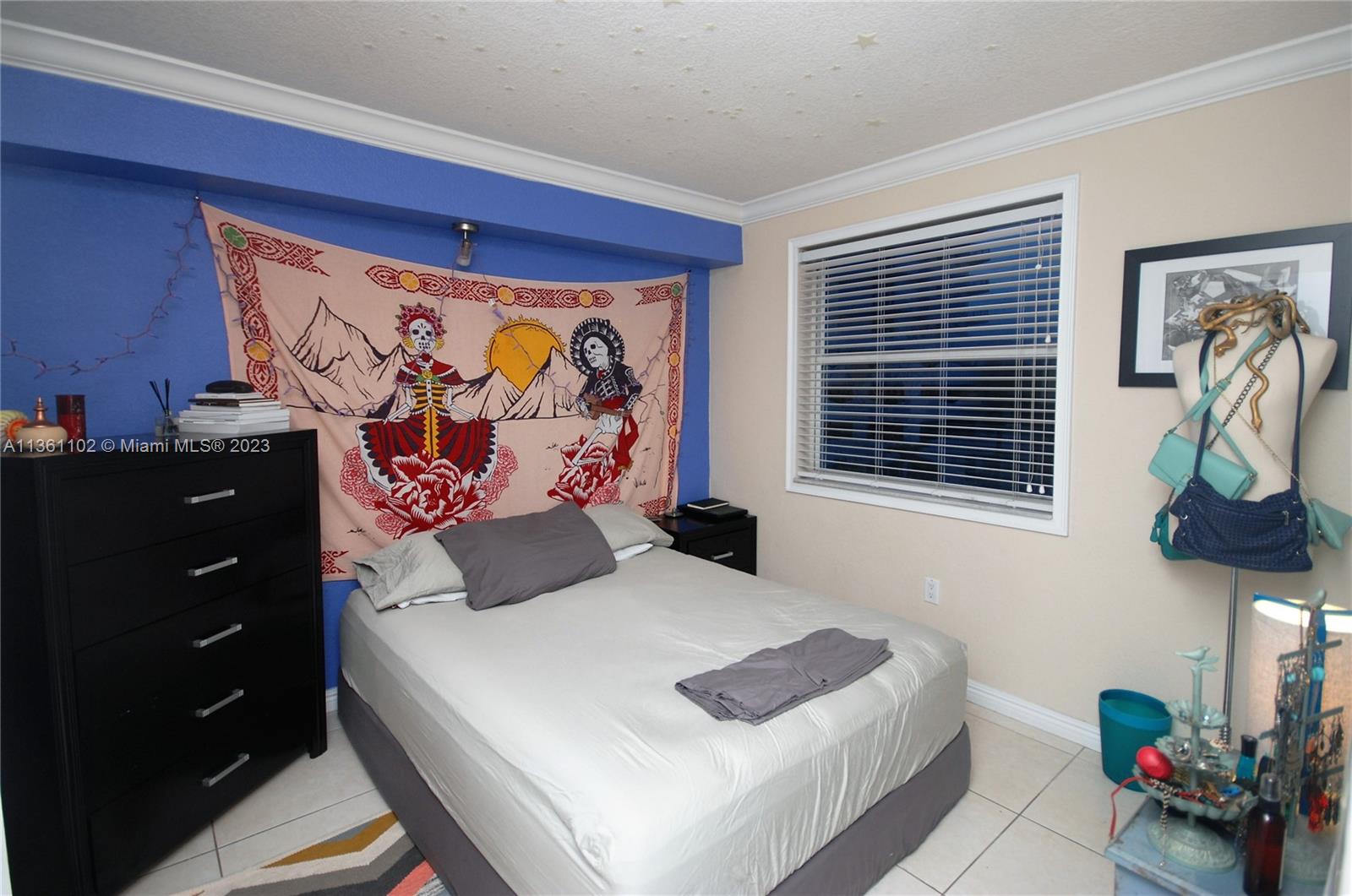 Listing Photo 11