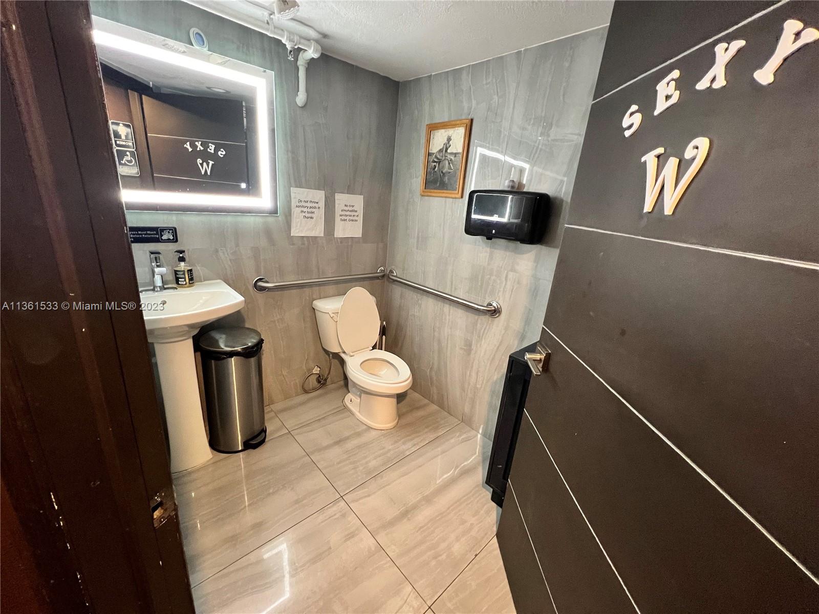 Confidential Lincoln Road