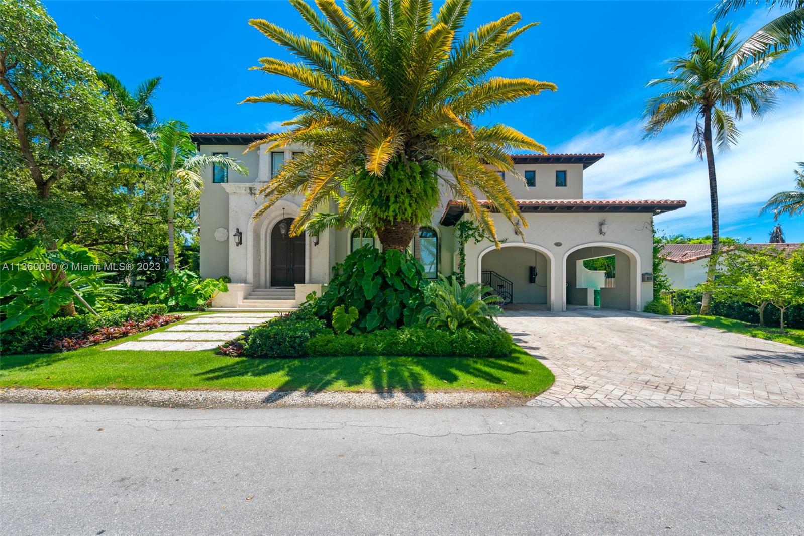 250  Buttonwood Drive  For Sale A11360080, FL