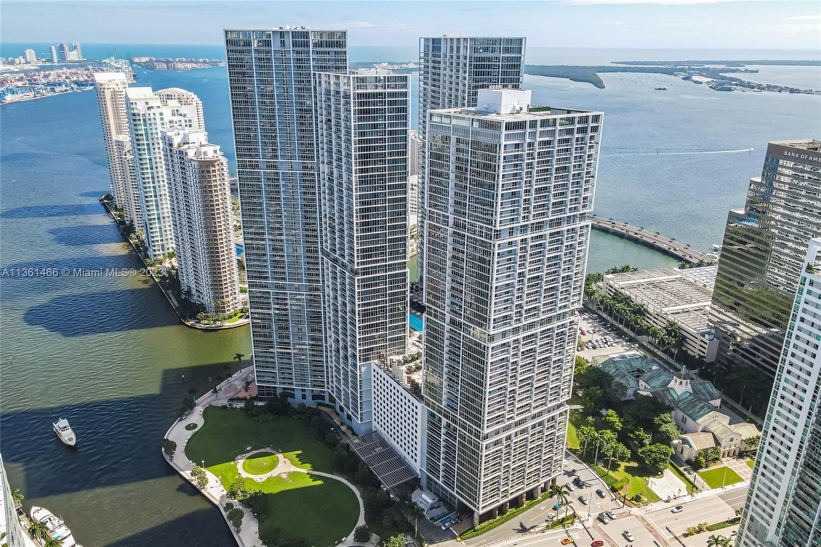Stunning, well kept Penthouse in the famous ICON Brickell. This unit features top of the line appliances and finishes along with a breath taking view of the bay. Step into this penthouse unit with wrap around balcony and enjoy the peace and quiet that comes with being in one of the highest floors. Perfect for anyone wanting to downgrade to a condo from a house, or use this as a second home and rent it out short term for the extra income.