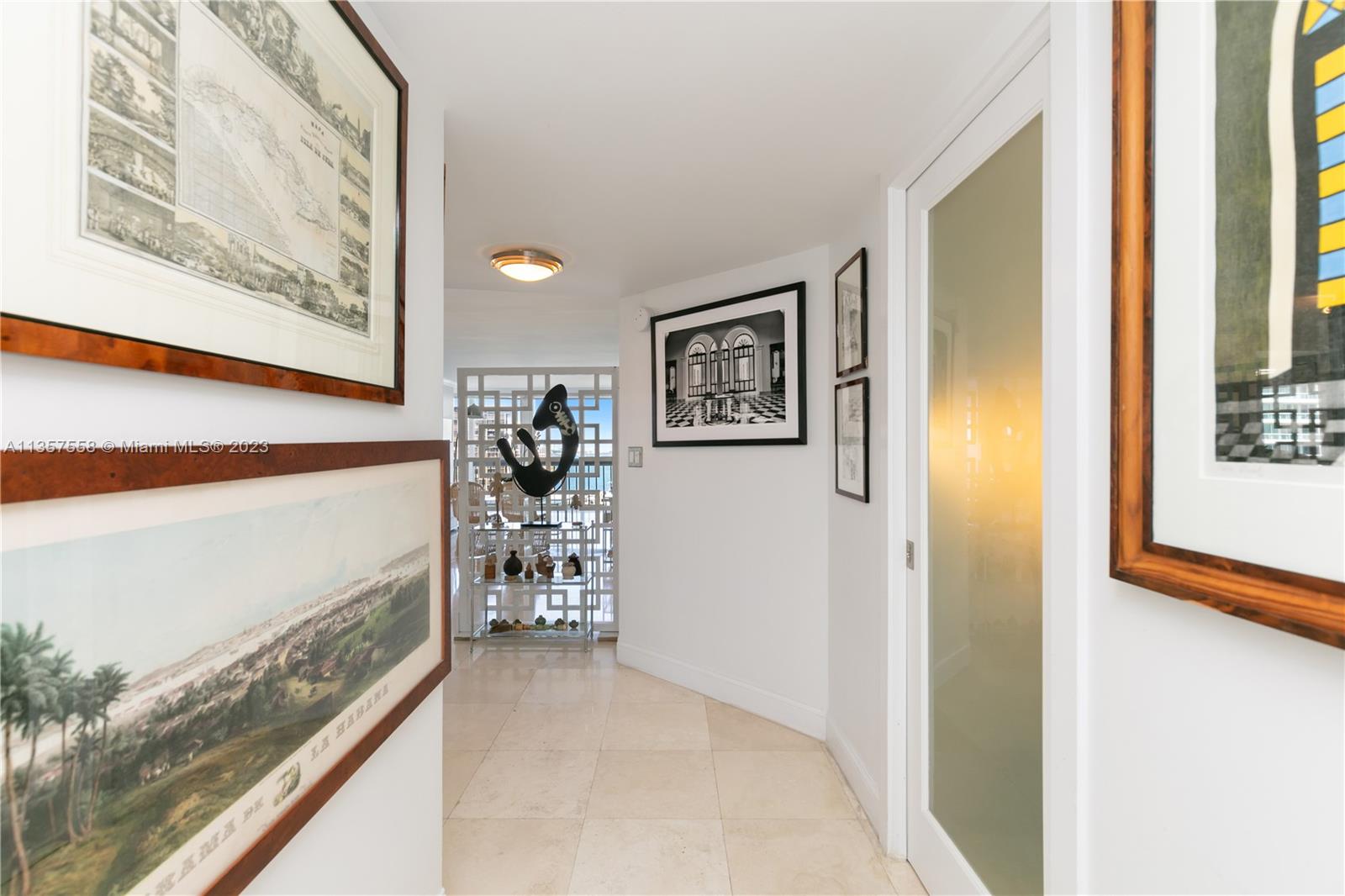 Foyer Entrance to apartment