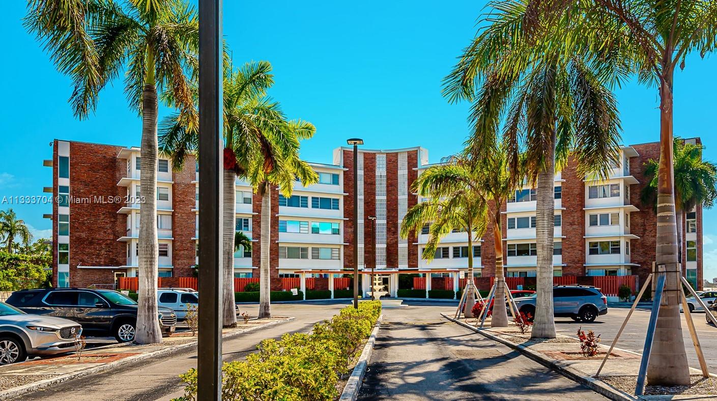 1700 NE 105th St #302 For Sale A11333704, FL
