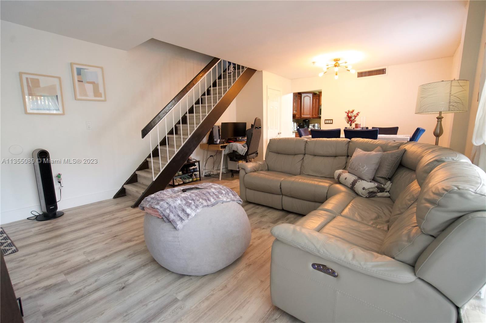 1570 W 46th St 232, Hialeah, FL 33012