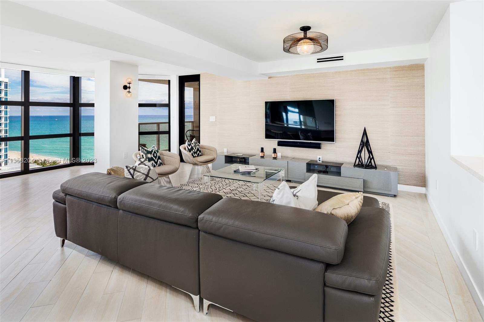 6423 Collins Ave 1610, Miami Beach, FL 33141