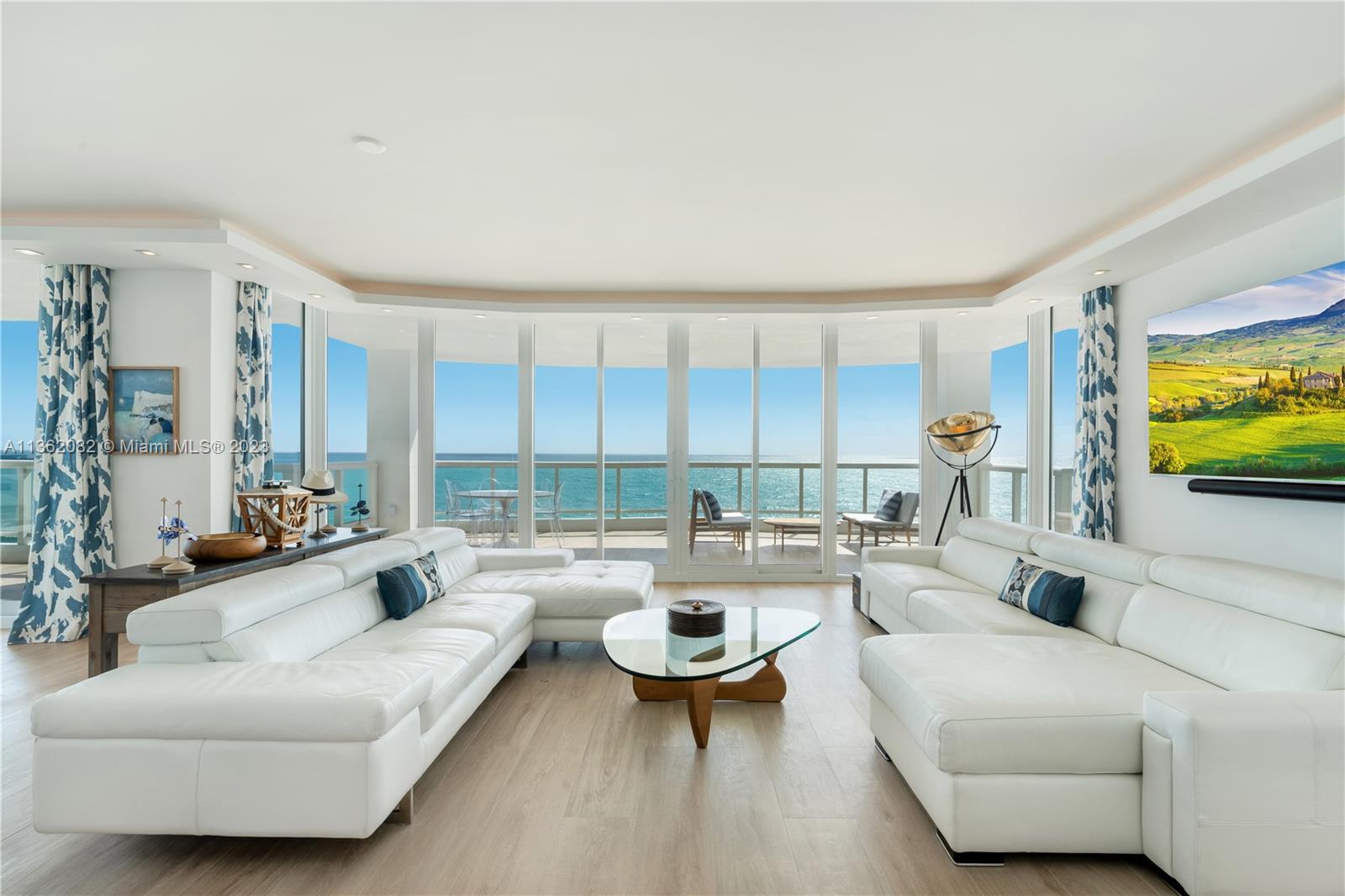 Listing Image 4201 Collins Ave #803