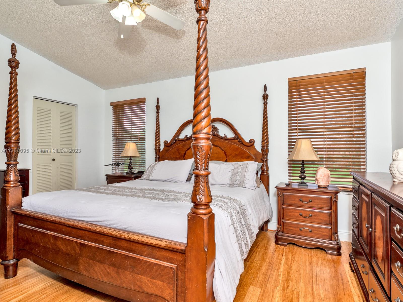 Listing Photo 11