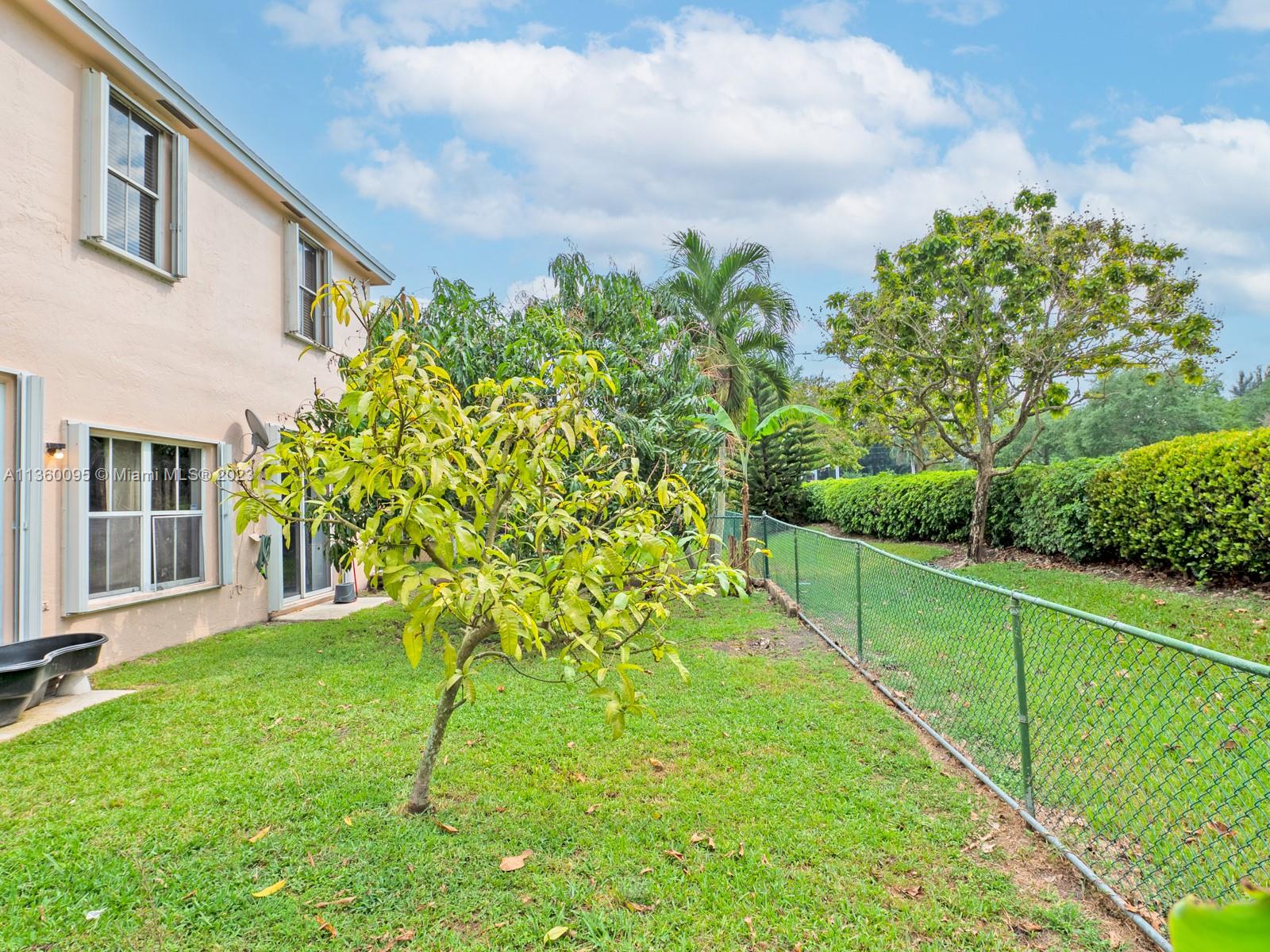 Listing Photo 16