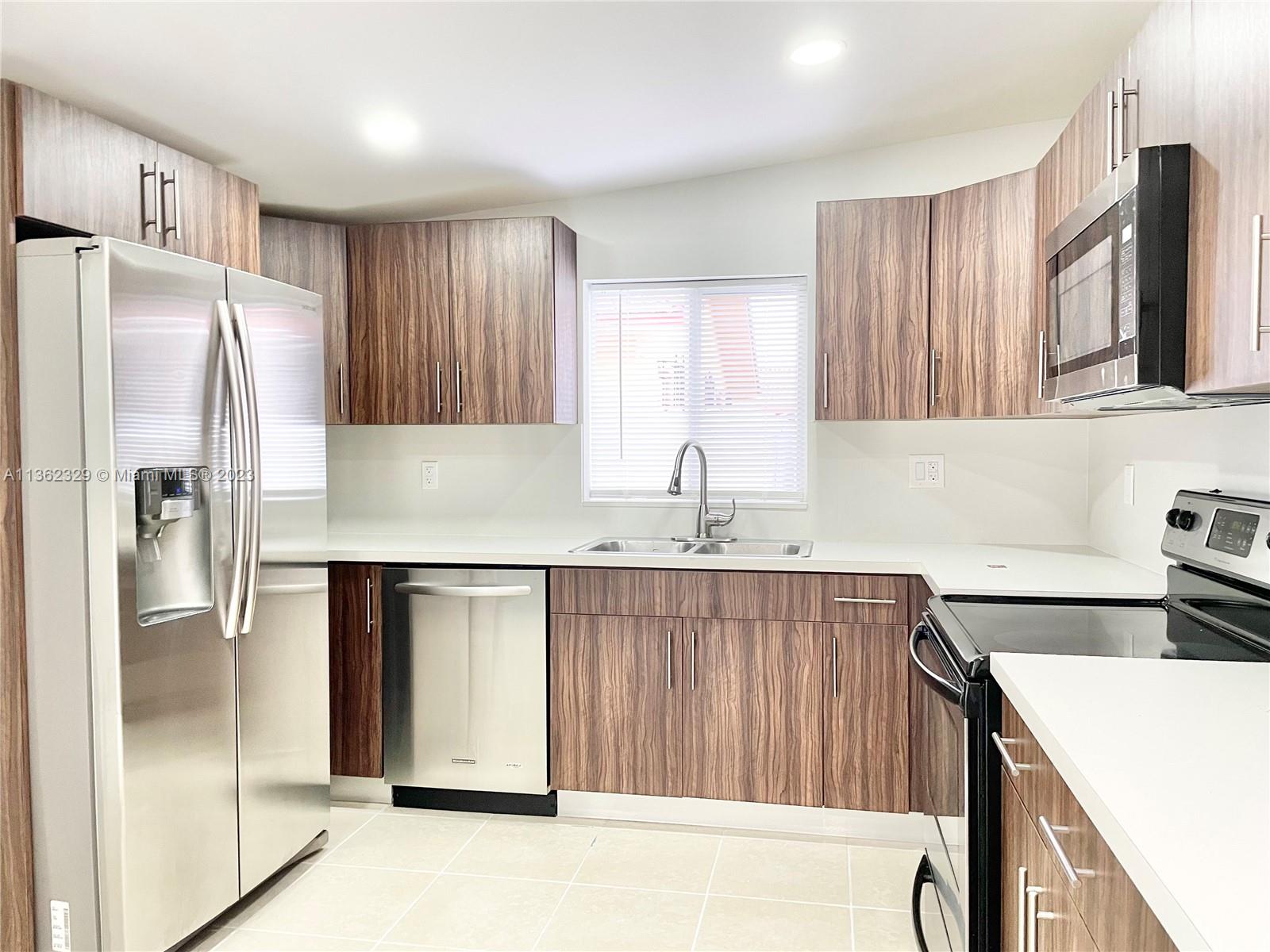 430 NW 51st Ave Front, Miami, FL 33126