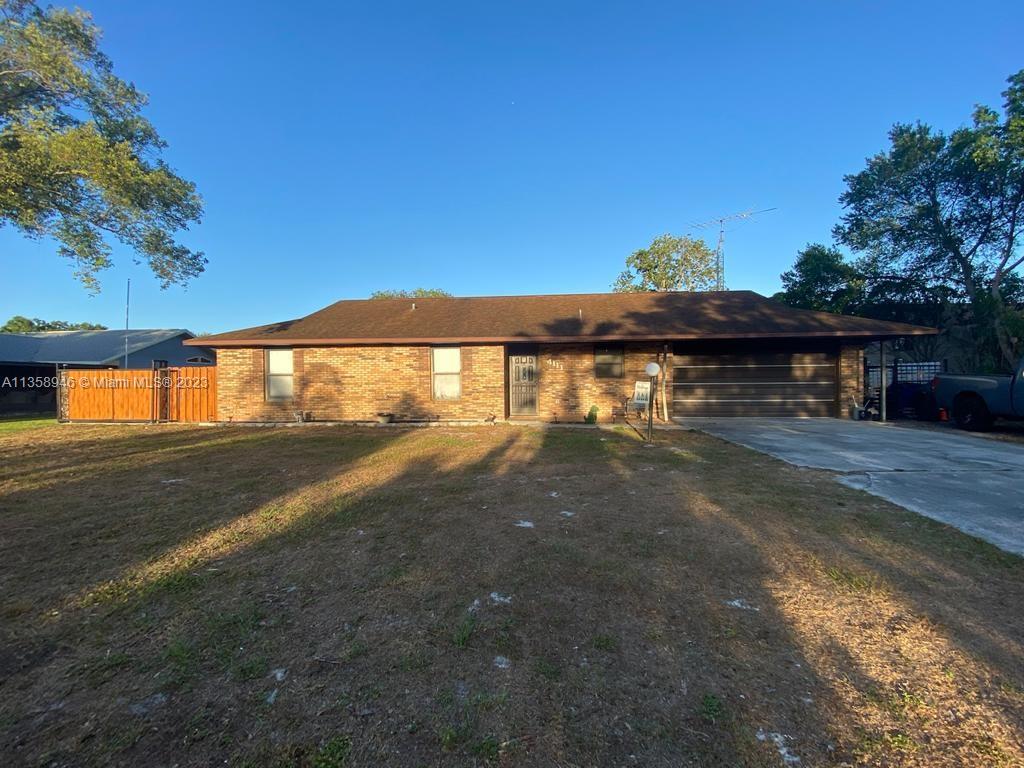 4111  page ave  sebring, FL 33875