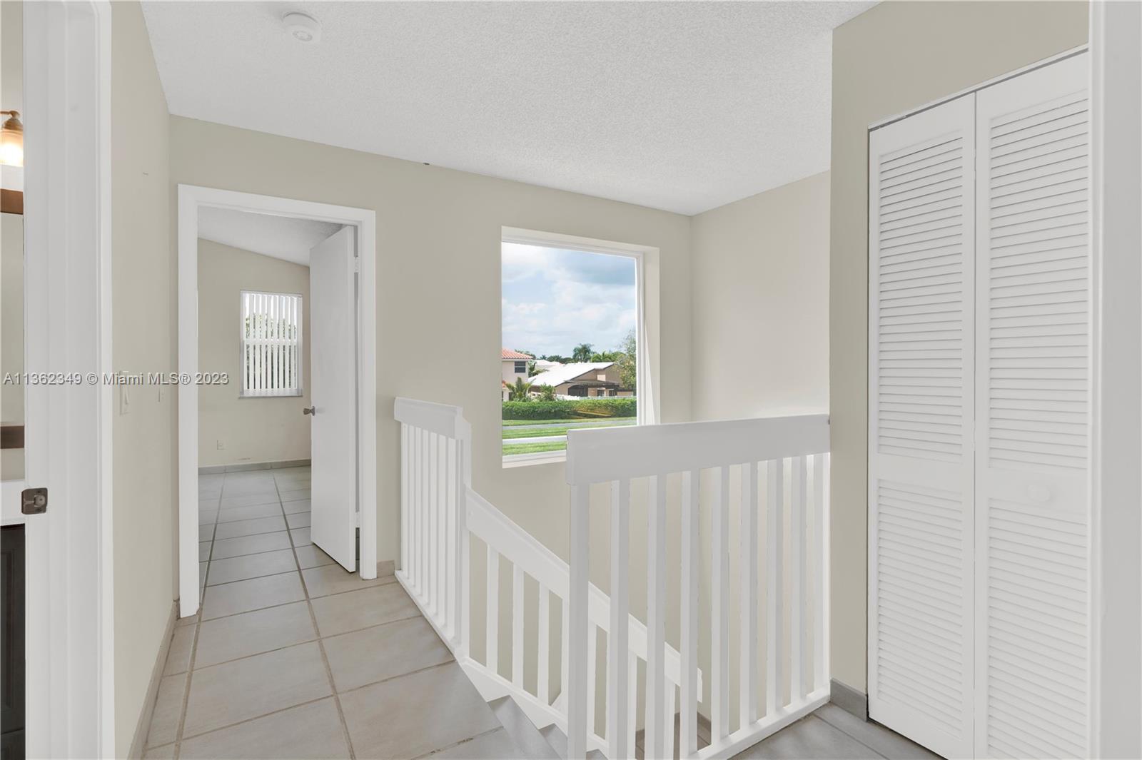 Listing Photo 14