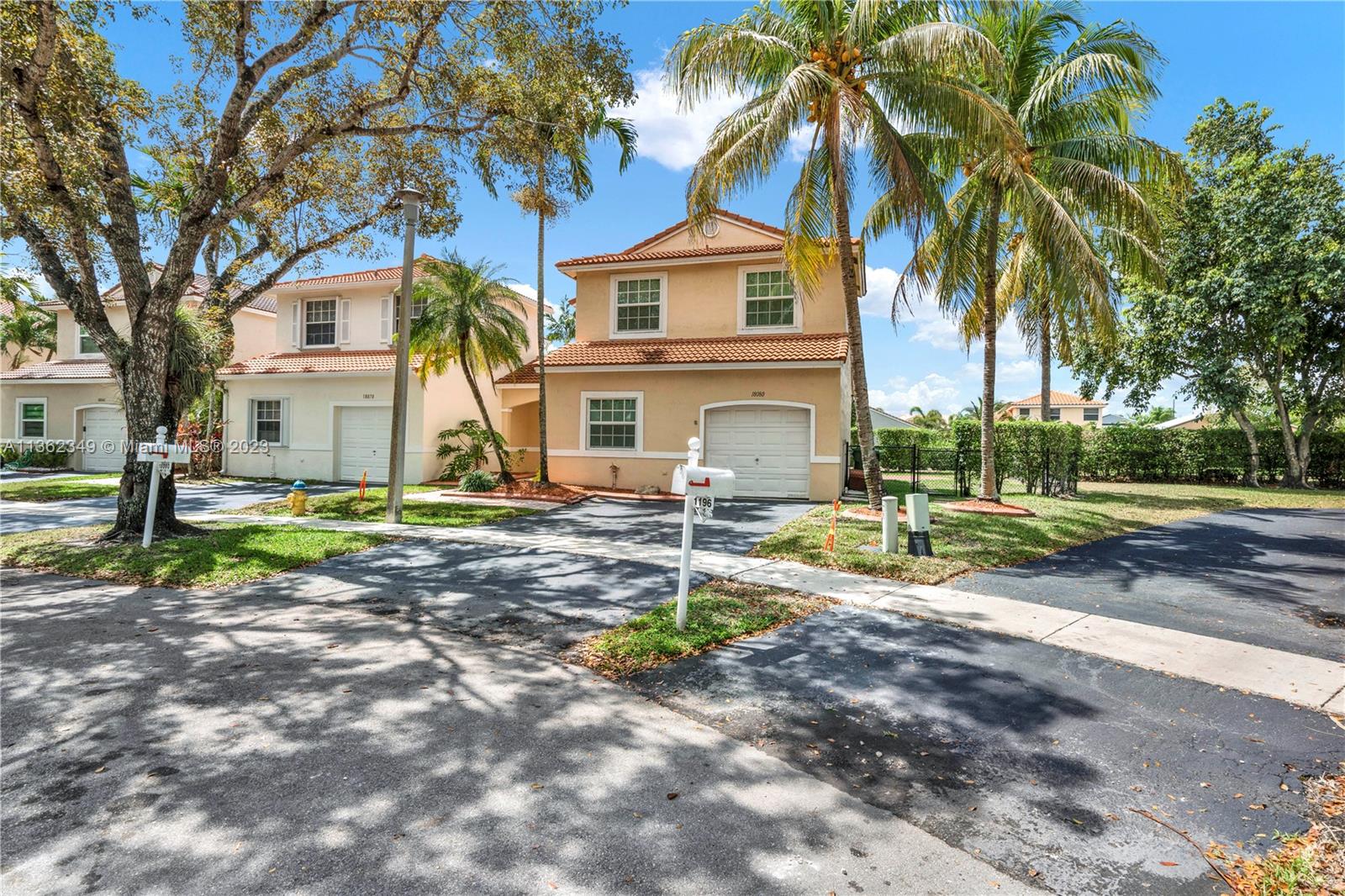 Listing Photo 1
