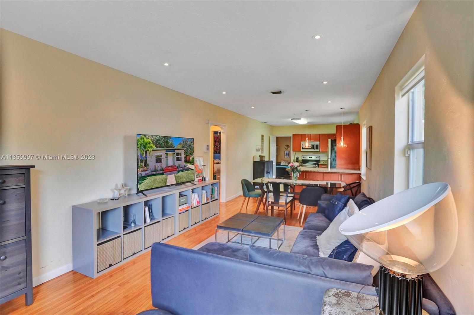 Listing Photo 10