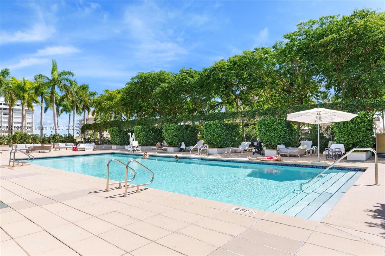 Four Seasons Residences Private Pool