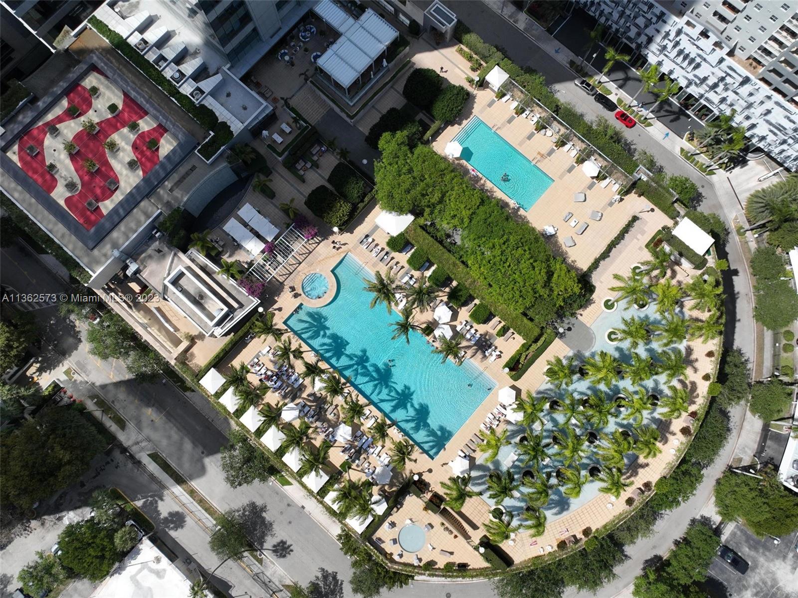 Four Seasons Pools