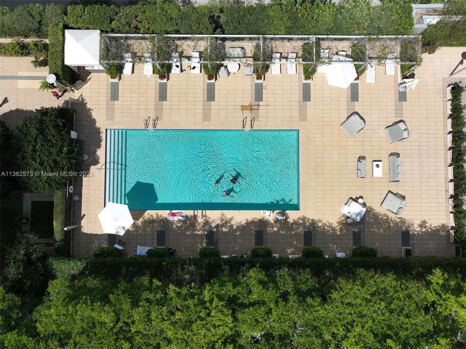 Four Seasons Residences Private Pool