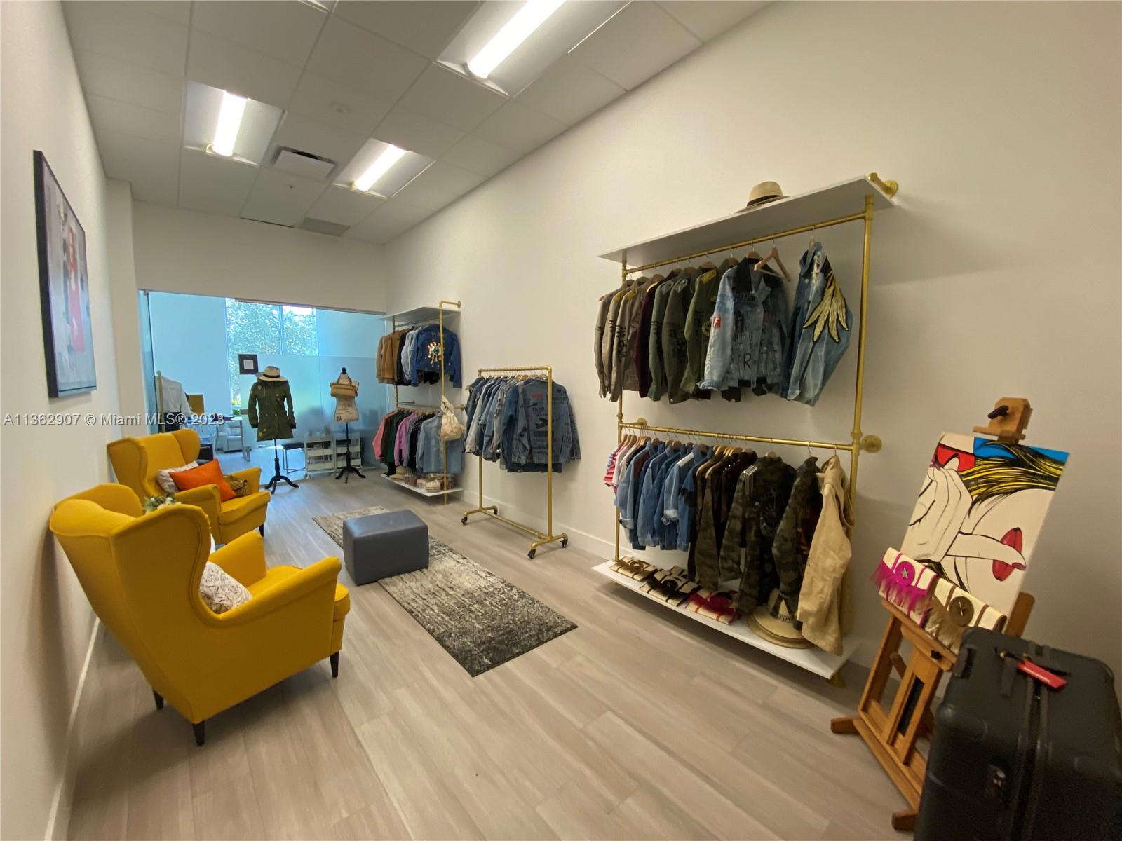 800 SE 4th Ave #106 For Sale A11362907, FL