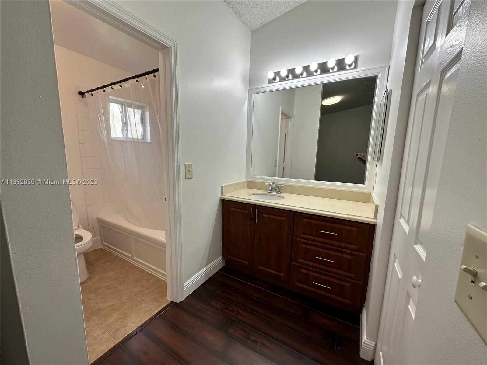 Listing Photo 9