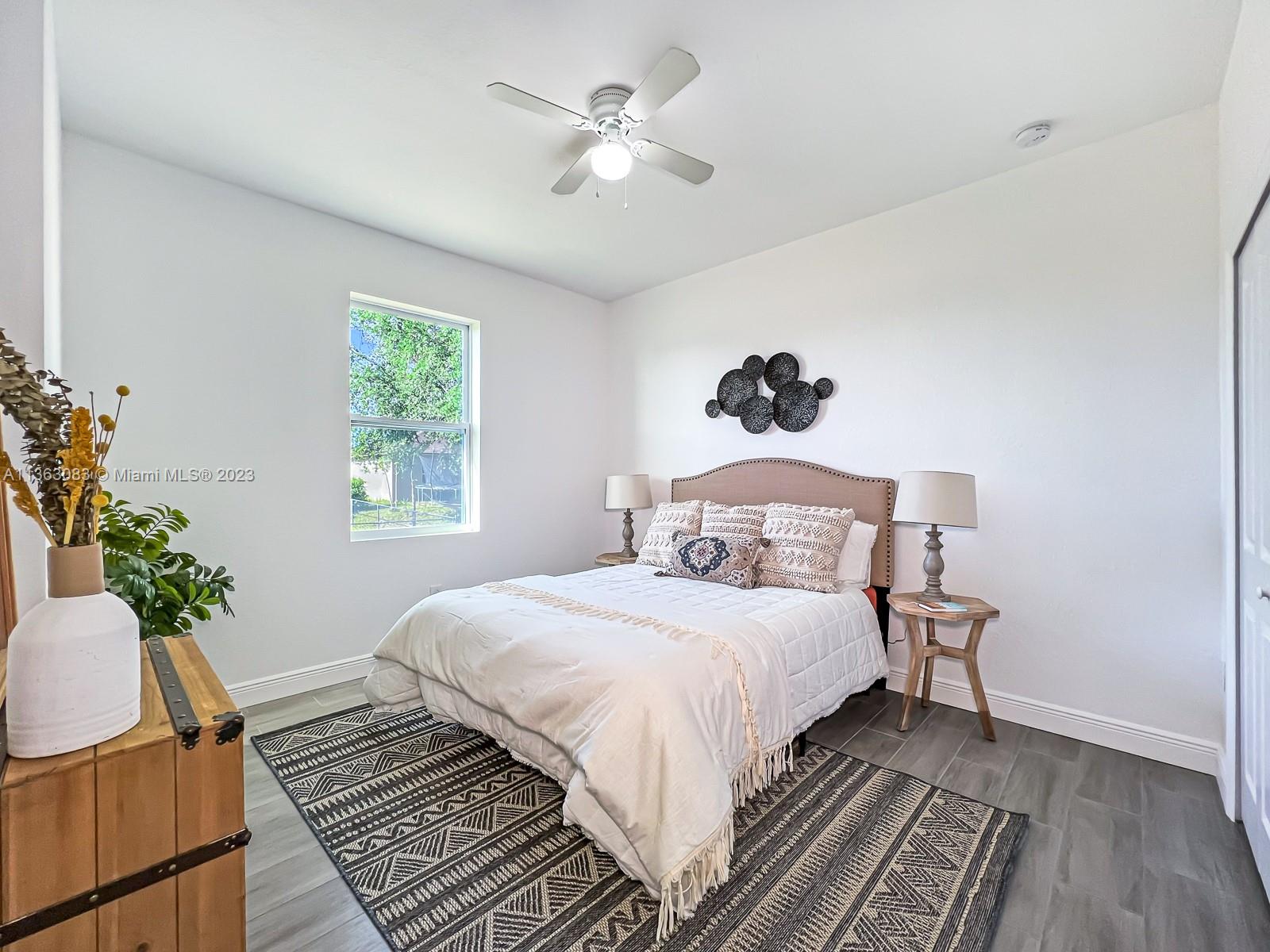 Listing Photo 9