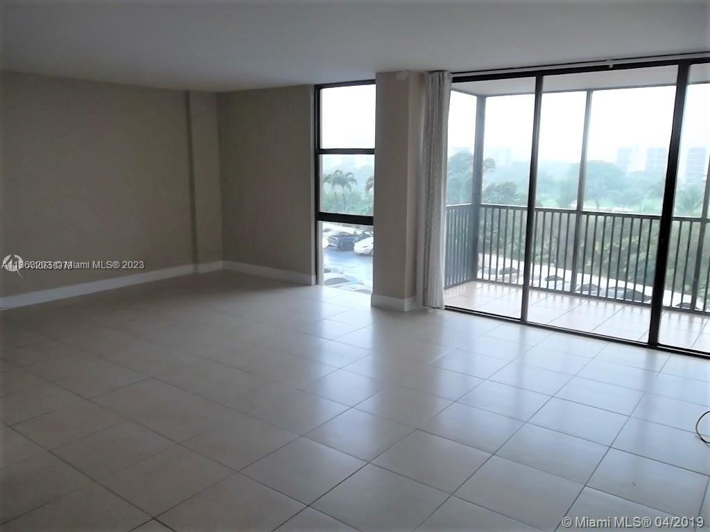 20379 W Country Club Dr 540, Aventura, FL 33180