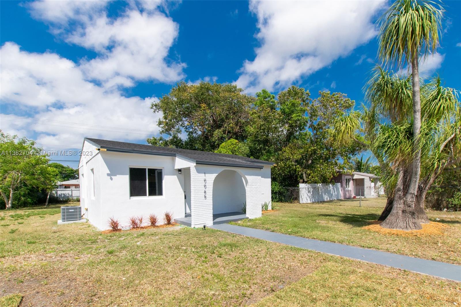 10065 SW 172nd St, Miami, FL 33157