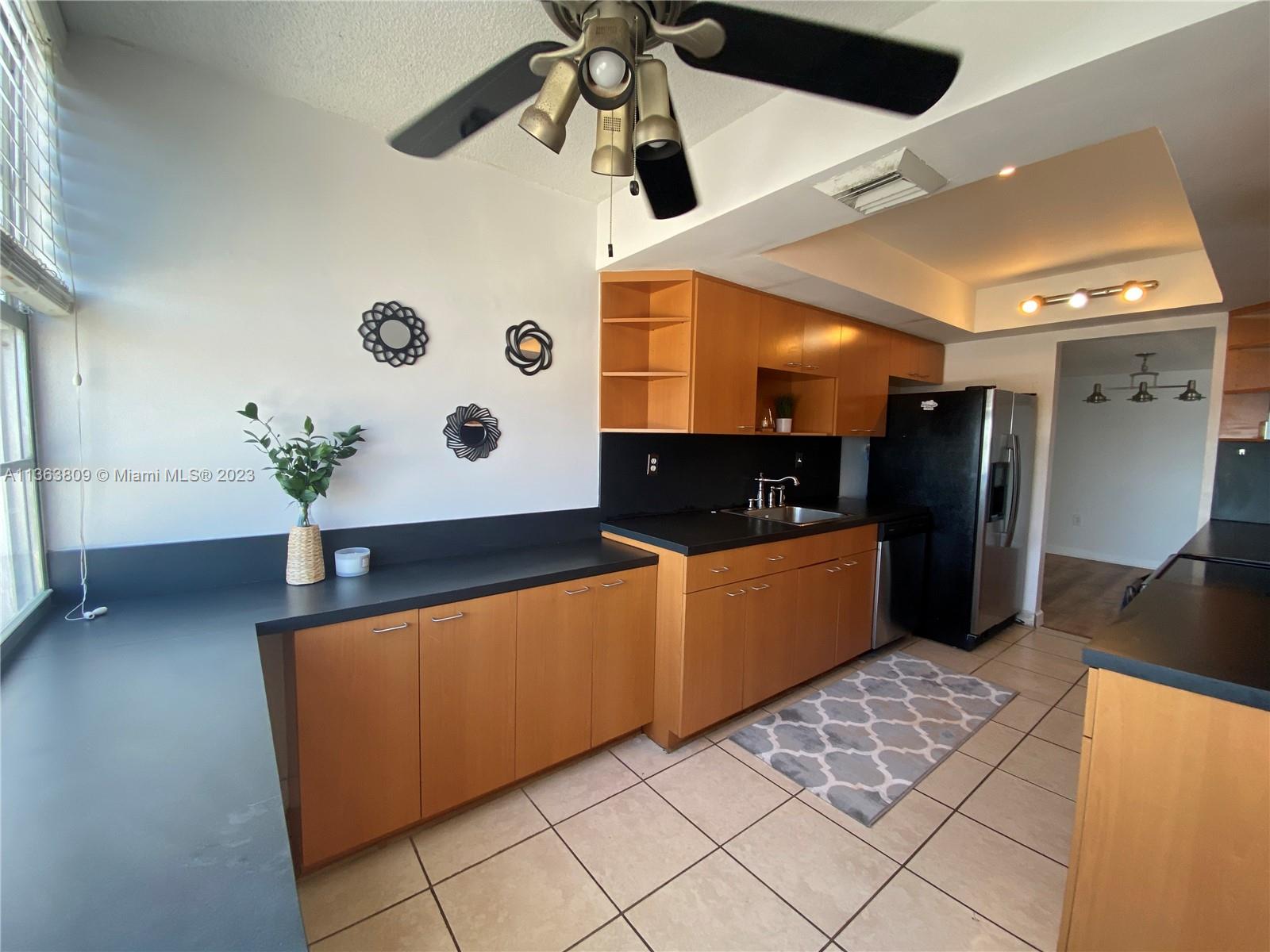 modern, lots of countertop & storage space, stainless appliances