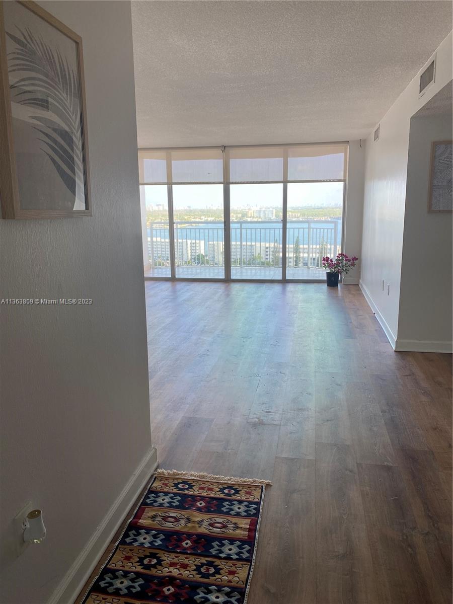 vinyl floors, gorgeous view, lots of light, south facing