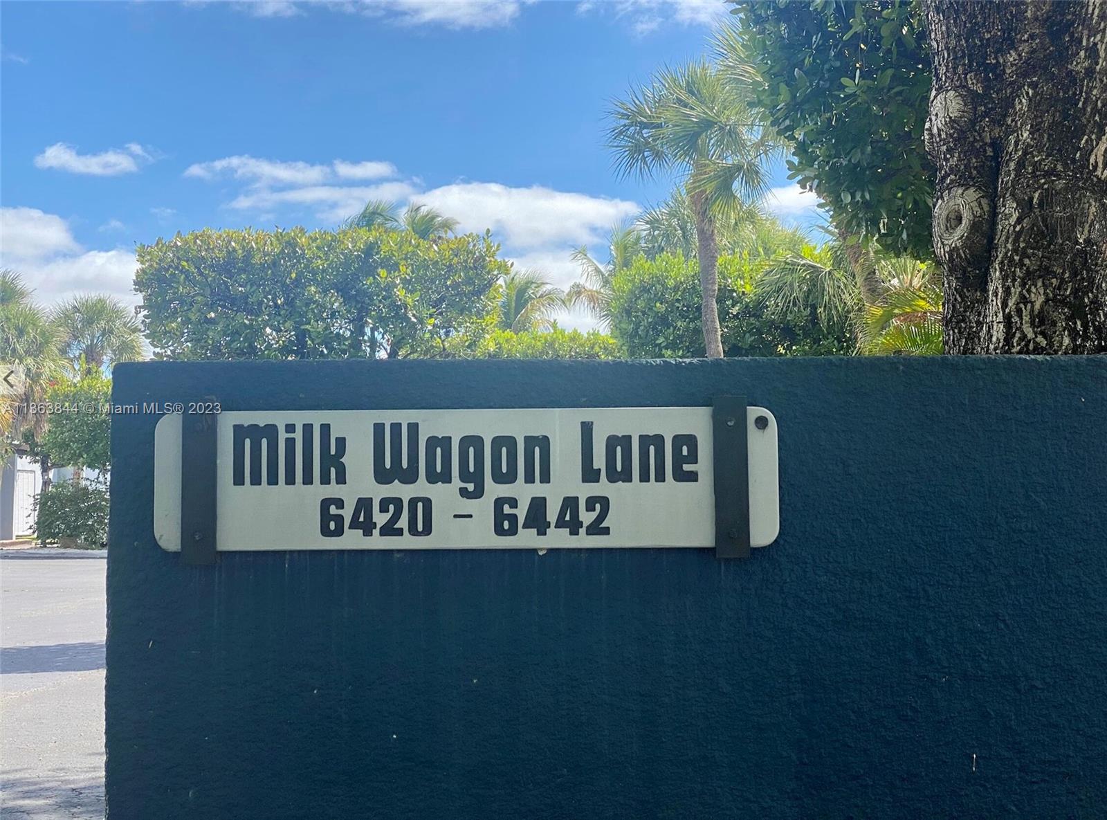 6440  Milk Wagon Ln #- For Sale A11363844, FL