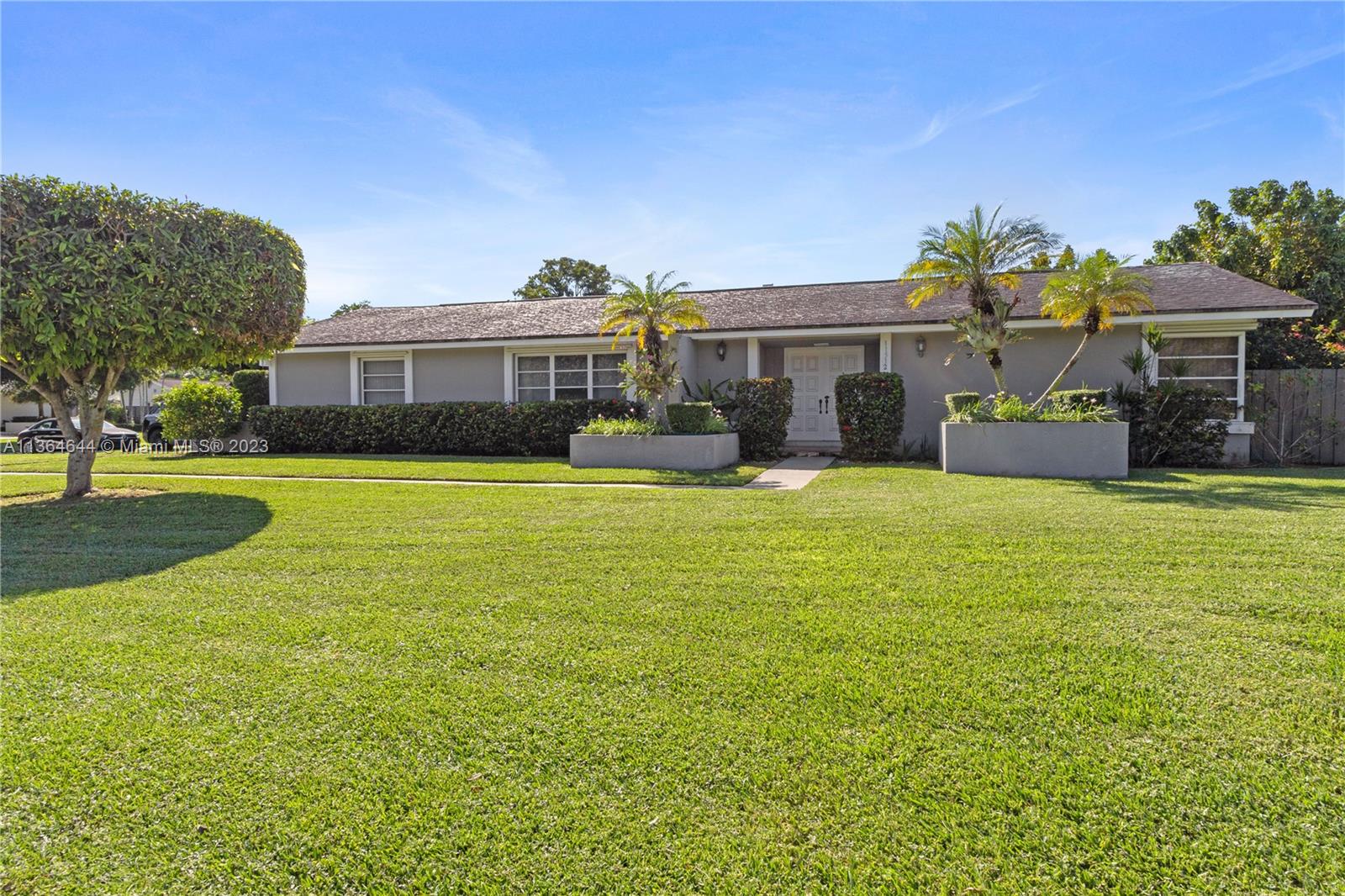 11512 SW 127th Ter  For Sale A11364644, FL