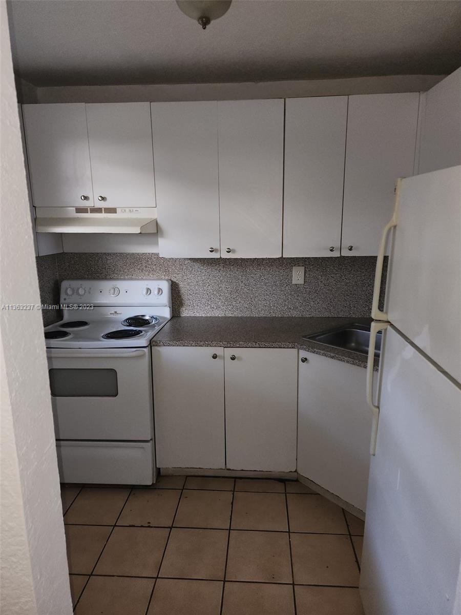 17255 SW 95 Avenue #M-139 For Sale A11363237, FL