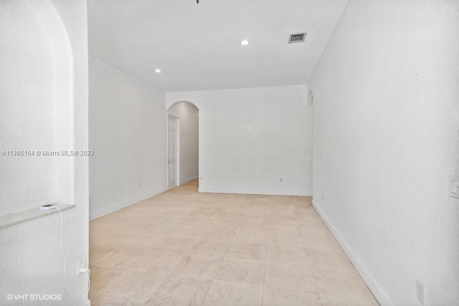 Entrance to Living room
