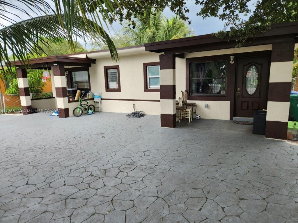 783 NW 96th St, Miami, FL 33150