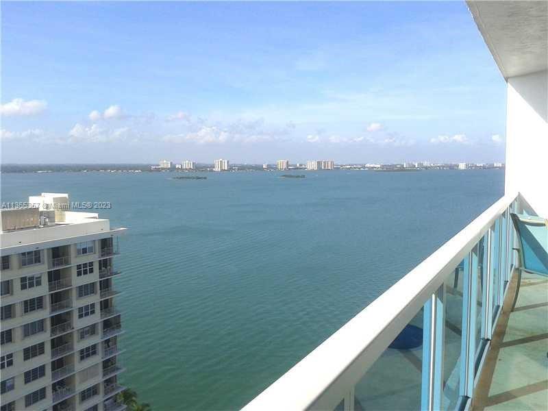 1881 79th St Cswy 2003, North Bay Village, FL 33141