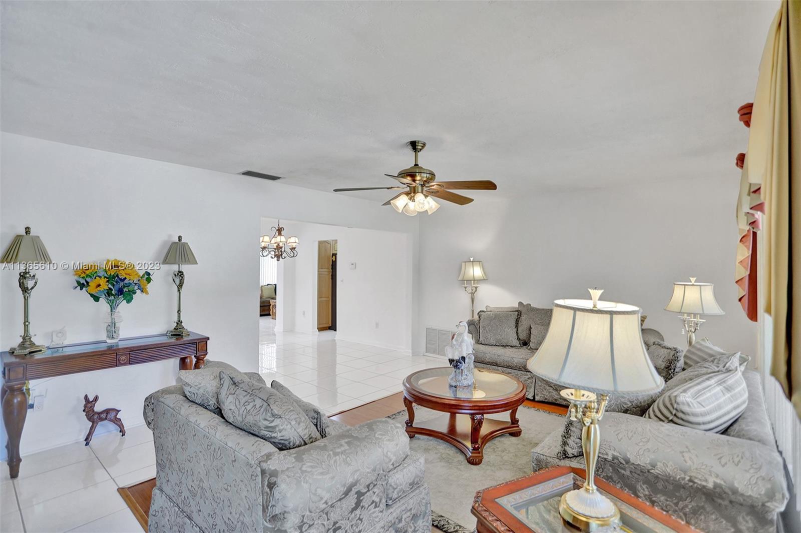 Listing Photo 9