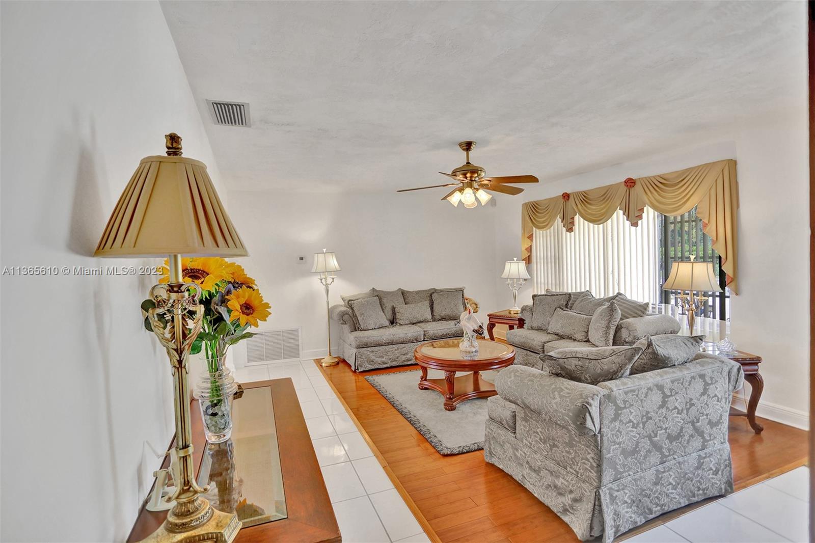 Listing Photo 12
